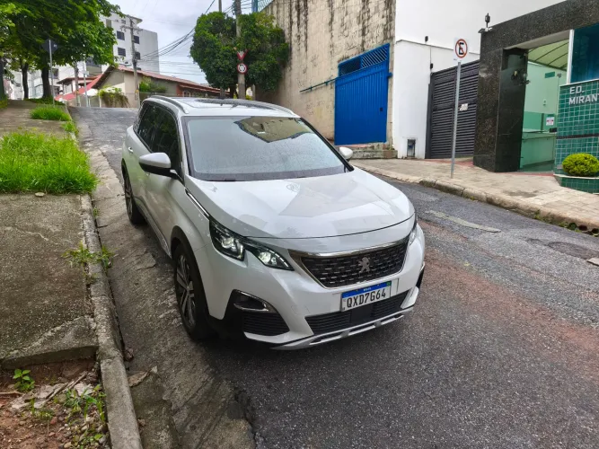 Peugeot 5008 Griffe 7 lugares