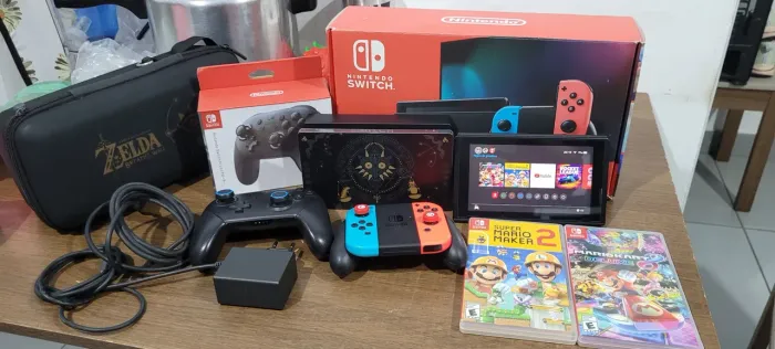 Nintendo Switch V2 (Bloqueado) Completo na Caixa + 2 Jogos Originais + Case Zelda