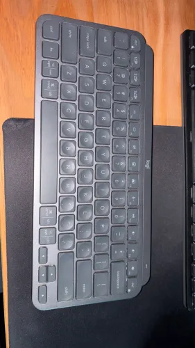 ? Teclado Logitech MX Keys Mini - Semi novo, pouquíssimo uso