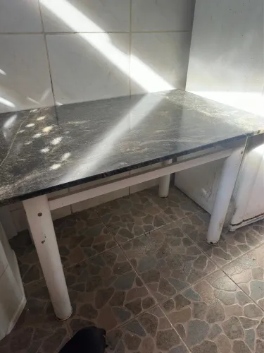Mesa de mármore