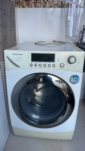 Lava e seca Electrolux