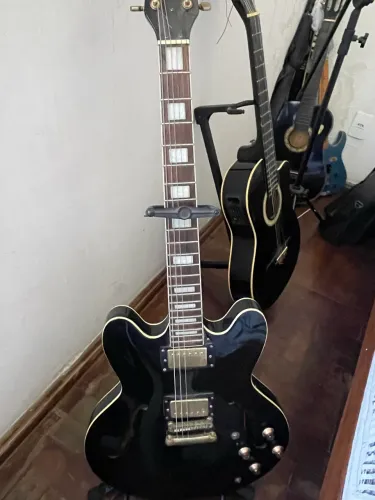 Guitarra semi acústica benson