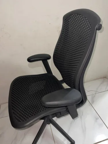 Cadeira Herman Miller Celle