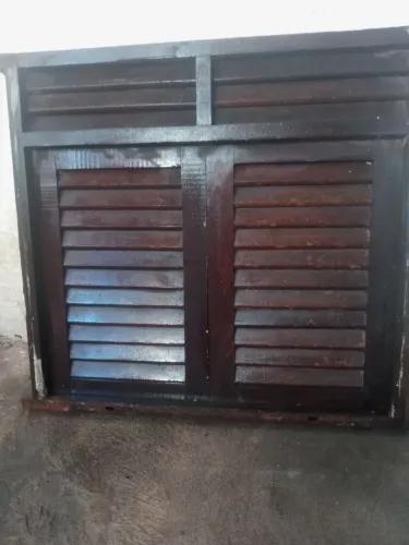 Janela de cerdro.aproveite