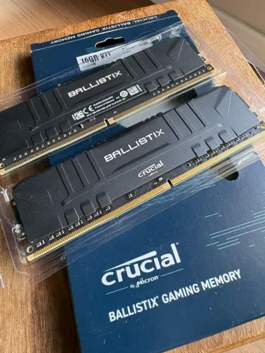 Memória RAM 16GB (2x8GB) DDR4 Crucial Ballistix 3200MHz