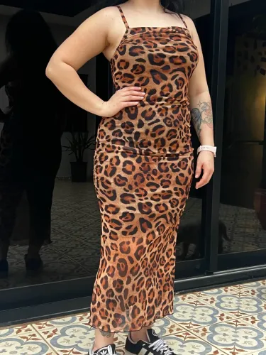 Vestido oncinha
