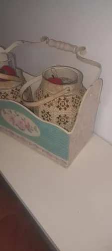 CESTO DECORATIVO COM ALÇA E ADEREÇOS - 5 PEÇAS 