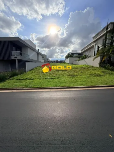 Terreno em Condomínio para Venda em Uberlândia, Granja Marileusa