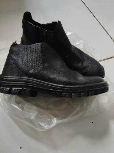Botina de Segurança Bico de Aço EPI - Couro Preto - Tamanho 40
