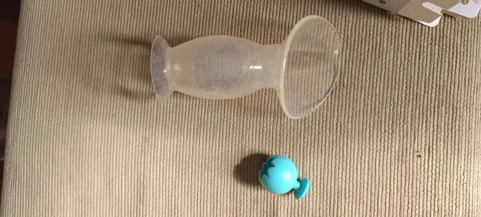 Extratora em silicone de leite