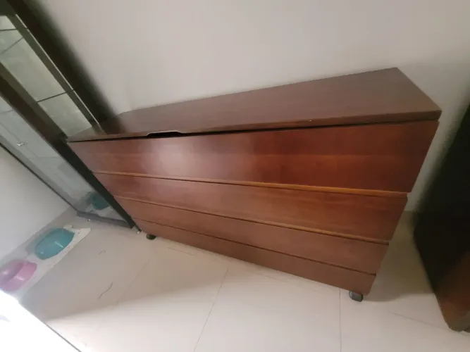 Caixa de roupas/ enxoval