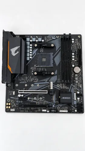 Placa Mãe Gigabyte B550M Aorus Elite