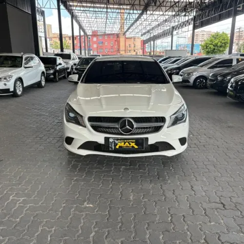 Mercedes-Benz CLA-200 Urban 1.6 TB 16v/flex Aut. 2015