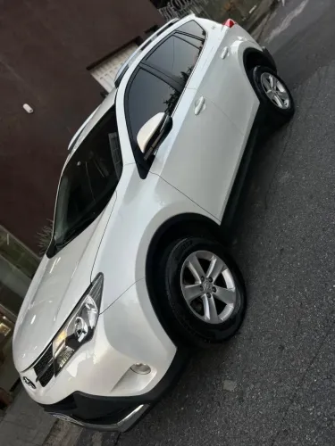 Toyota RAV4 2.0 4X4 16V Aut. 2013