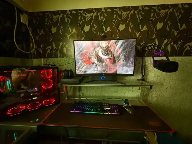 PC Gamer Ryzen 5 5600 + RX 7600 + Monitor Curvo 27" 180Hz | Setup Completo