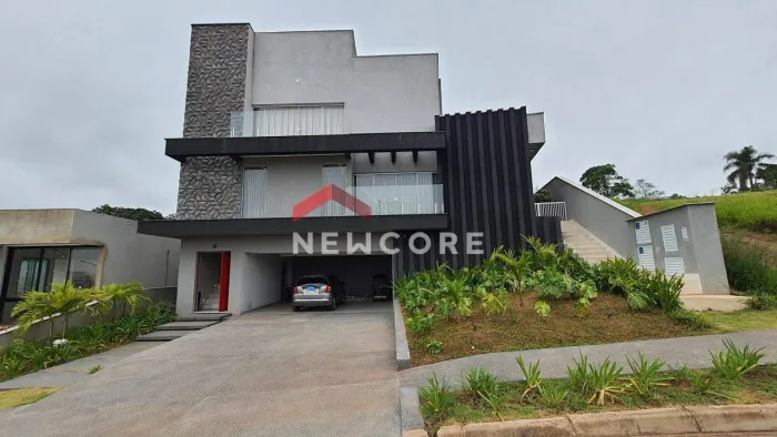 Casa de condomínio em Rua Raul Seixas - Granja Viana - Embu das Artes/SP