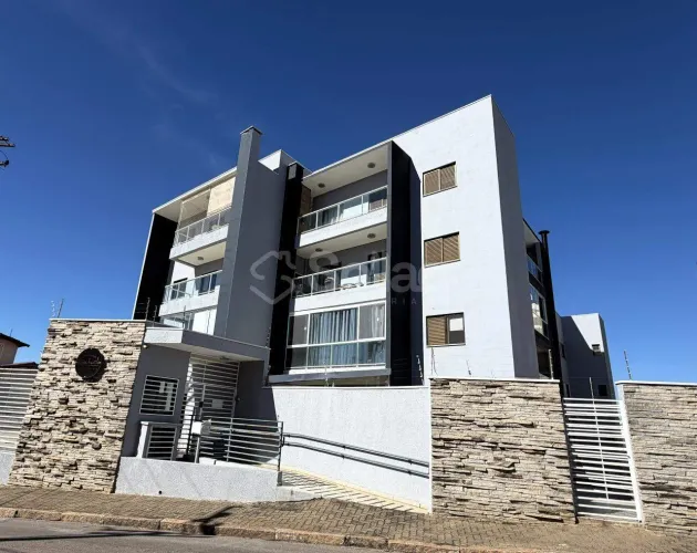 Apartamento Garden no centro á venda, 2 dormitórios em Vinhedo interior de São Paulo.