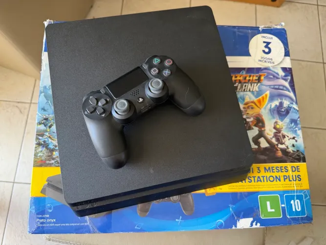 PlayStation 4 Slim 1TB (PS4) - Excelente Estado + 9 Jogos