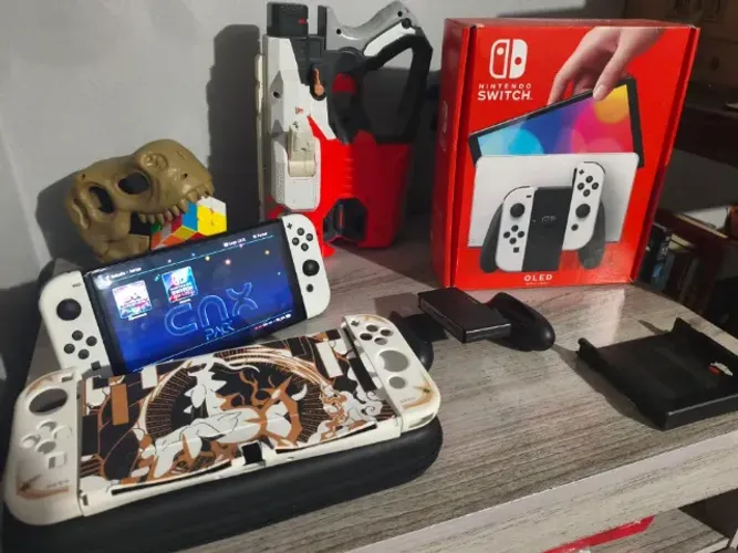 Nintendo Switch OLED Desbloqueado + Capa protetora (Todos os acessórios)