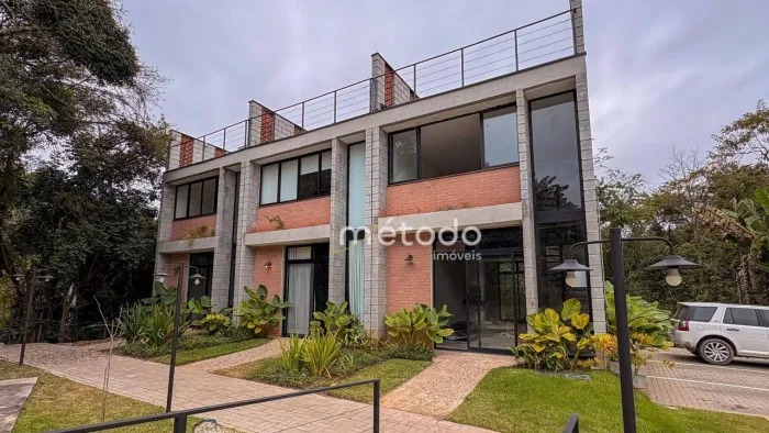 Casa com 1 quarto à venda, 132 m² por R$ 595.000 - Condomínio Ecoloft - Guararema/SP