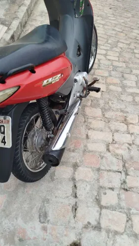Moto bem cuidada, documento todo certinho, só com atraso...