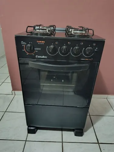 Fogão com acendedor elétrico