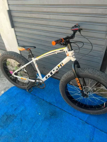 Vendo bicicleta muito boa e usada poucas vezes!!