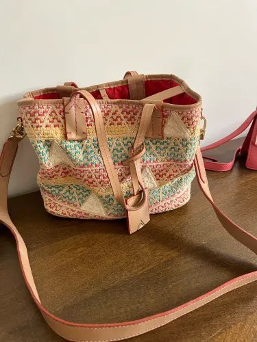 Bolsa triangle Schutz