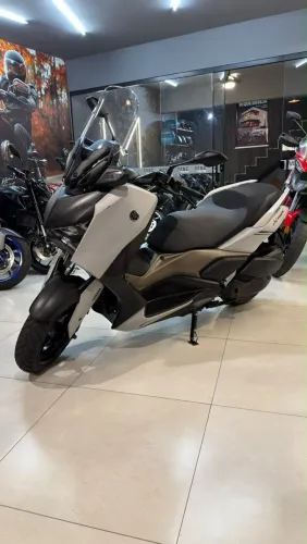 Yamaha XMax 250 Connected 2025