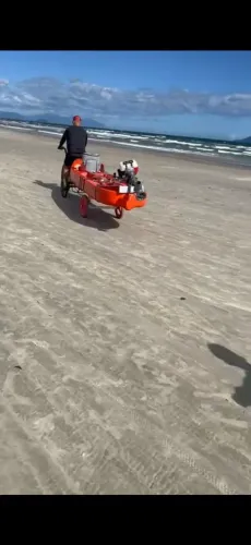 Caiaque duplo com suporte e motor jet turbo