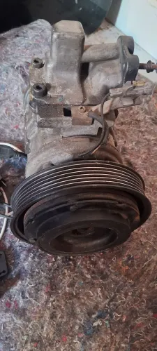 Compressor ar condicionado corolla/fieder 2003/2008