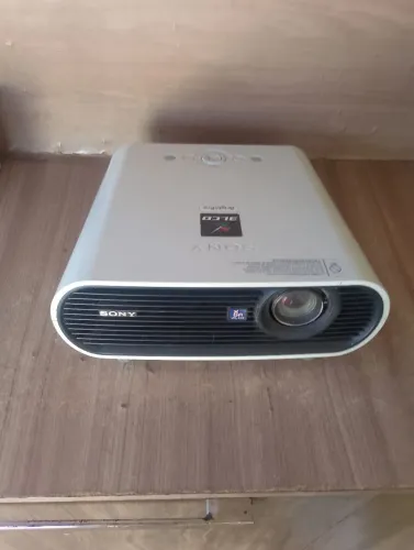 Projetor sony brightera 3lcd