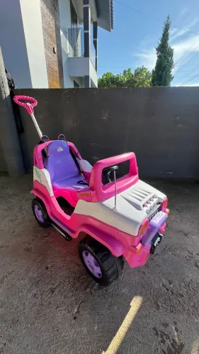 Carrinho de Passeio e Pedal Empurrador