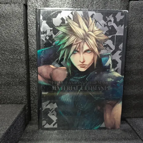 Final Fantasy VII Remake Ultimania Lacrado Capa Dura - Em inglês
