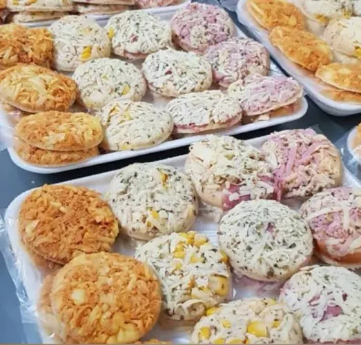 BANDEJA COM 25 MINE PIZZA POR 20 REAIS 