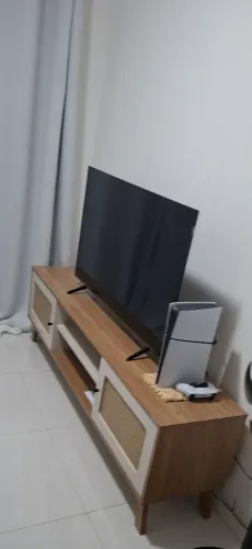 Tv 50 pol TCL QLED com apenas 1 ano de uso.