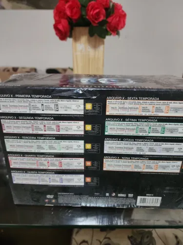 Vendo coleção DVD série ARQUIVO X