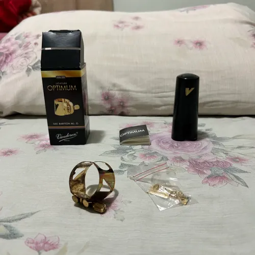 Abraçadeira Vandoren Optimum para Sax Barítono LC09P