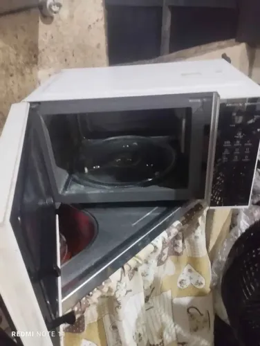 Microondas Panasonic espelhado 21 litros 
