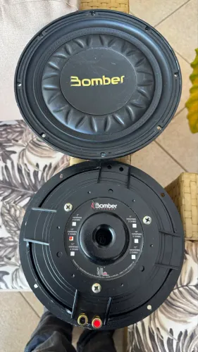 Subwoofer bomber slim 