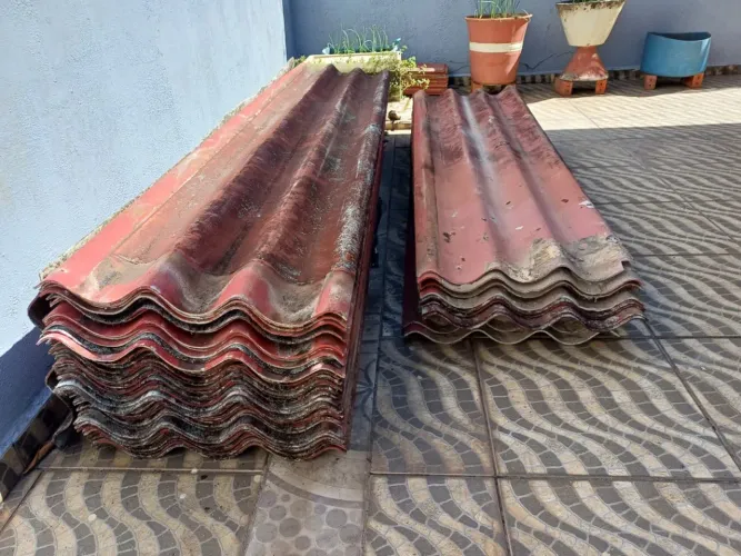 114 Telhas Usadas em Ótimo Estado - Barato! R$ 350 | Material de Construção