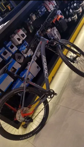Bike oggi 29  7.2  pouquíssimo tempo de uso (aproximadamente 2 meses)) 