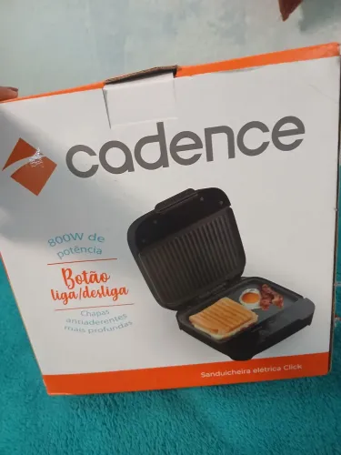 Sanduicheira Cadence Antiaderente