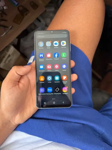 Samsung A12