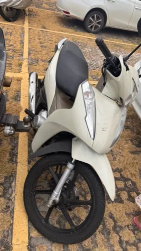 Vendo ou Troco Honda Biz 125 2018