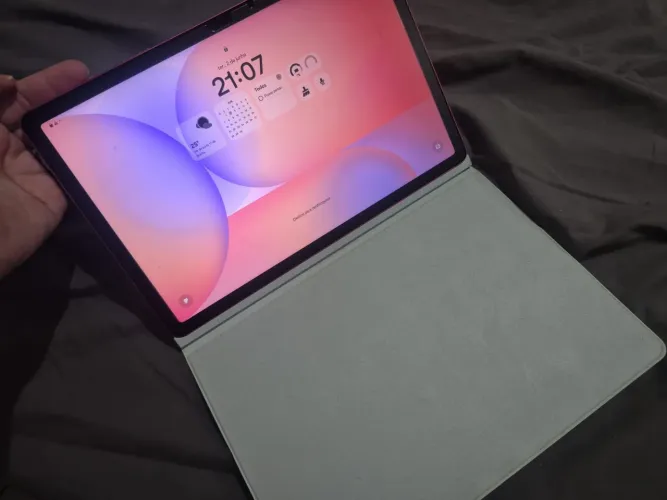Galaxy Tab S10 Lite Vermelho 128GB + S Pen Original | Sem Arranhões | Estado de Novo