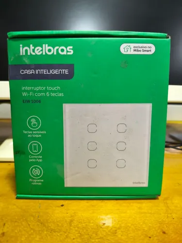 Interruptor touch Wi-Fi com 6 teclas EIW-1006