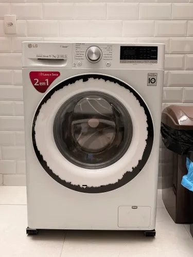 Lava e Seca LG 11kg - Funciona Perfeitamente - Vidro Quebrado - Barra da Tijuca