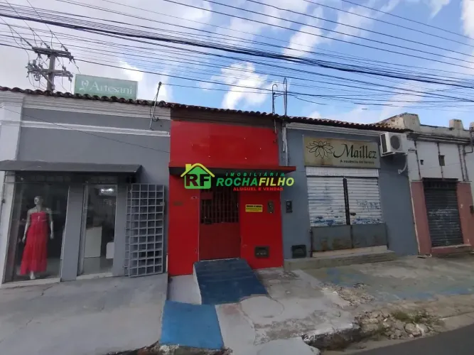 Casa com 5 dormitórios para alugar por 1300.00 - Centro - Teresina/PI