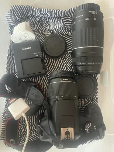 Câmera cânon t100 kit completo +lente 75/300